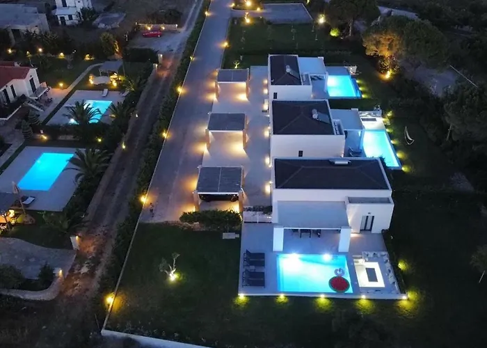 Les Residences بيت للعطل سفوروناتا